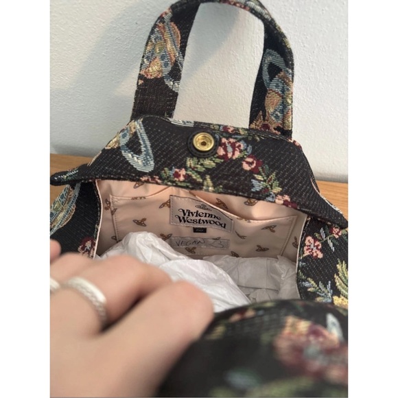 Vivienne Westwood Tapestry Floral & Black HandBag! Unicorn alert! ‼️ NWT! - Picture 4 of 7